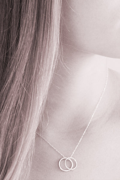 Big Little Necklace - necklaces for big and little sisters or sorority sisters. Perfect Big Little reveal day gift or present for your little sister. Interlocking rings represent a big sister and little sister.