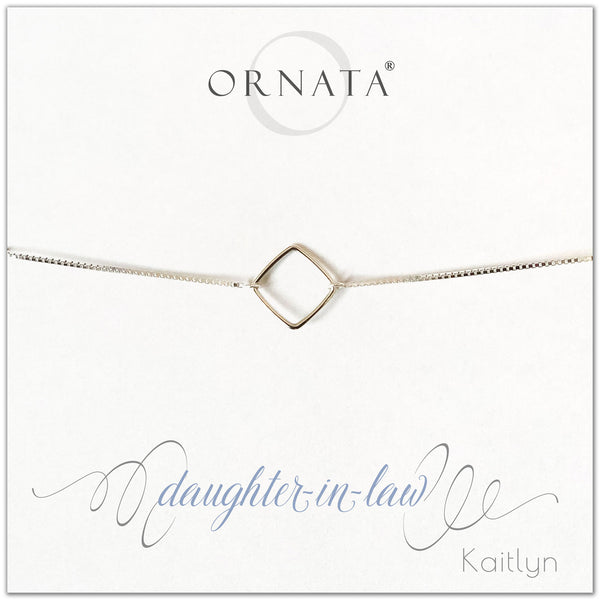 Daughter in law personalized sterling silver bolo bracelet. Our custom bracelets make good gifts for mothers in law to give their daughters in law. Great birthday or mother’s day gift for daughter in law.