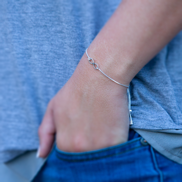 "HEBREWS 13:8" INFINITY STERLING SILVER BOLO BRACELET ON PERSONALIZED JEWELRY CARD