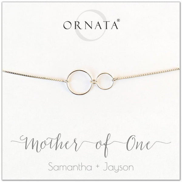 Mother of one personalized sterling silver bolo bracelet. Our custom bracelets make good gifts for moms and family. Great mother’s day gift.