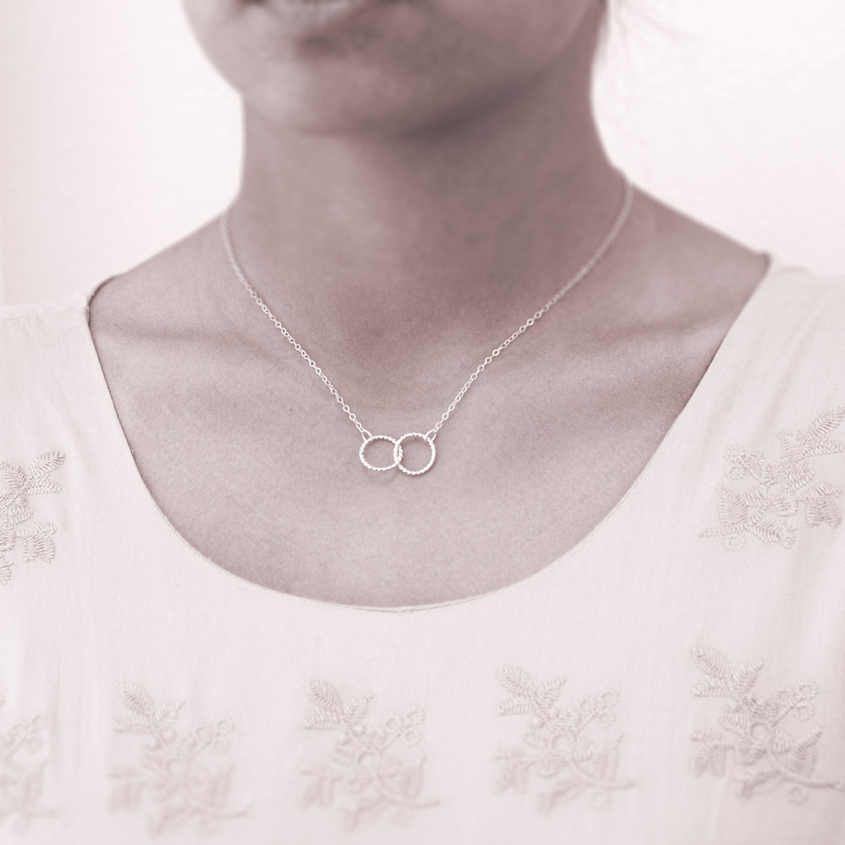 Personalized necklace - silver best friends necklaces  - sterling silver custom jewelry for best friend or sister. Perfect gift for sisters or best friends. Interlocking silver rings to represent BFFs. 