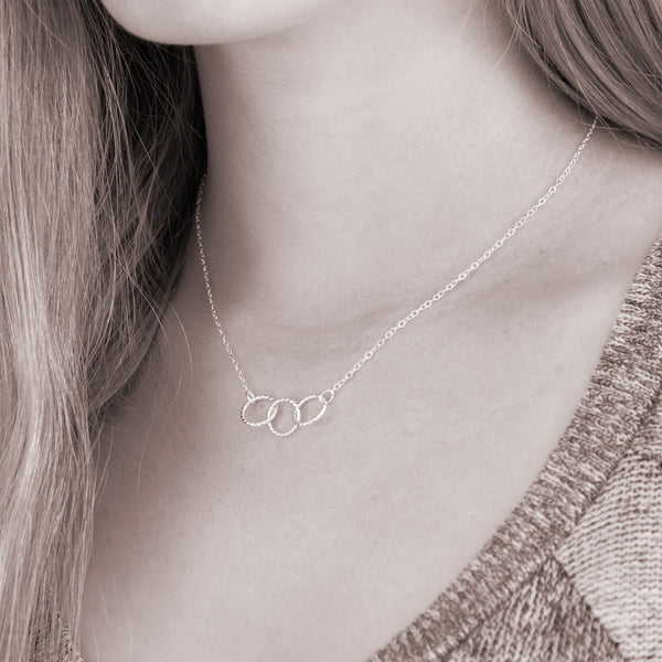 Custom necklace for 3 best friends  - personalized jewelry is sterling silver and has 3 interlocking rings - a good gift for best friends or sisters. Personalize with names of friends. 